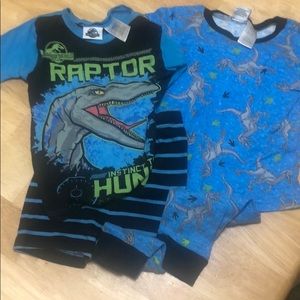 4 piece little boys size 4 Jurassic world pajamas